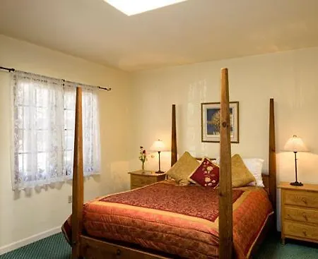 Hacienda Nicholas 3*